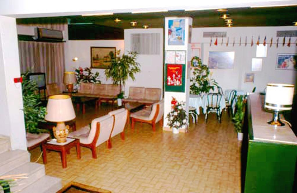 Filoxenia Hotel Athens Exterior photo
